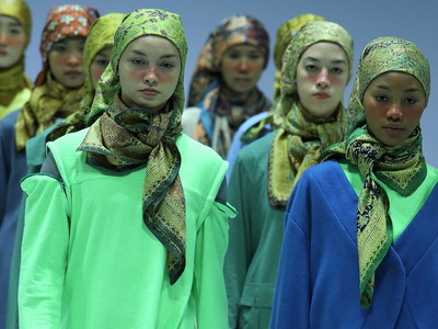 Indonesia Fashion Forward Menghadirkan NurZahra di Jakarta Fashion Week 2022
