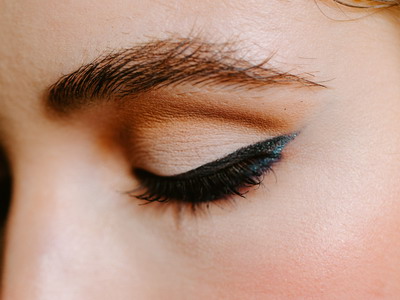 5 Gaya Eyeliner yang Bisa Anda Coba