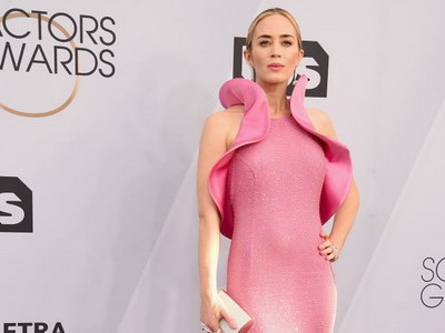 10 Gaya Favorit di Karpet Merah SAG Awards 2019